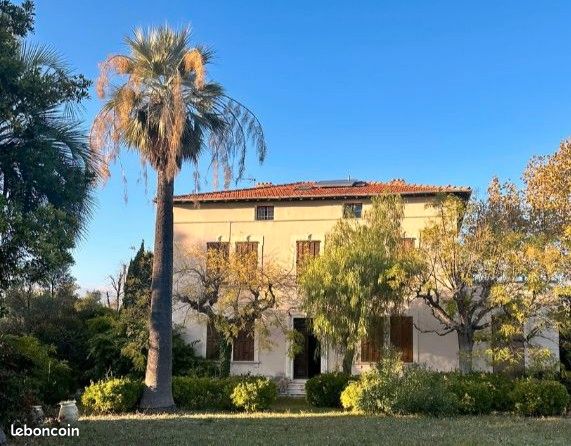 Maison 9 pièces 350 m² · à Antibes · 350 m² · 1 290 000 €