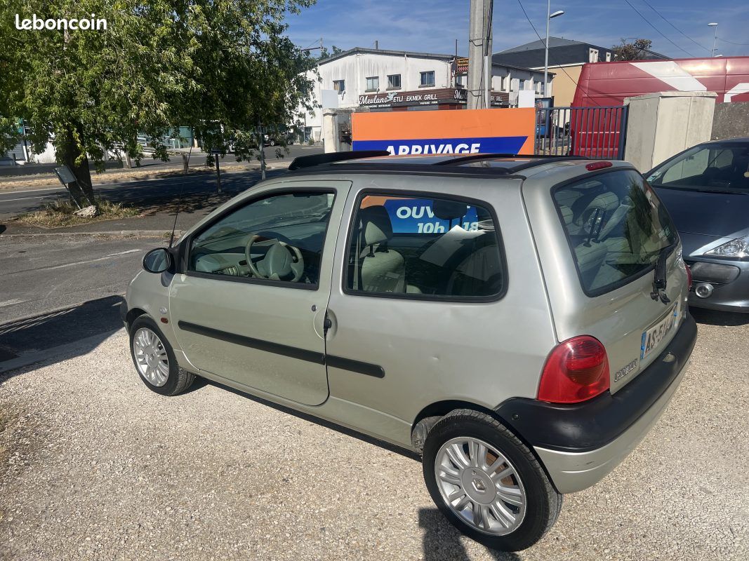 Jolie renault twingo initiale 1.2 16v boite automatique (image 2)