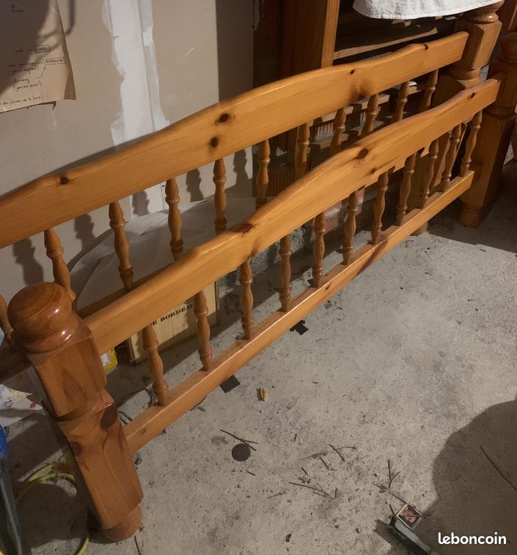 Lit bois 140 cm (image 1)