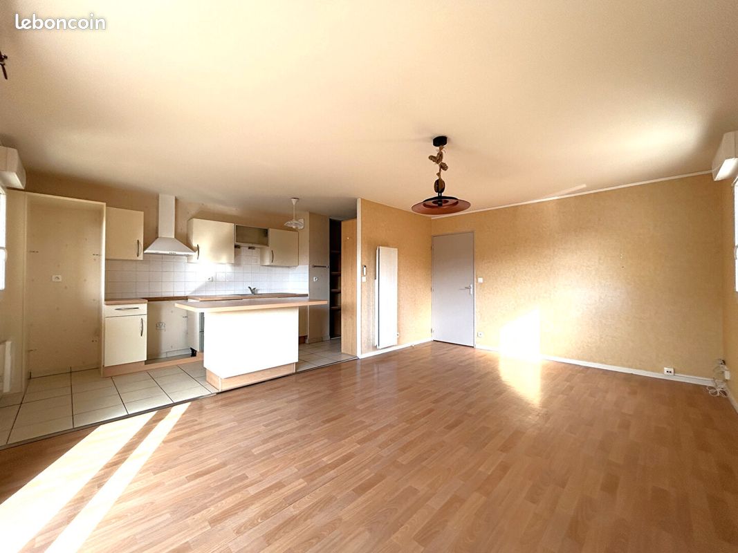 Appartement 4 pièces 82 m² · à Pleumeleuc · 82 m² · 820 €/mois
