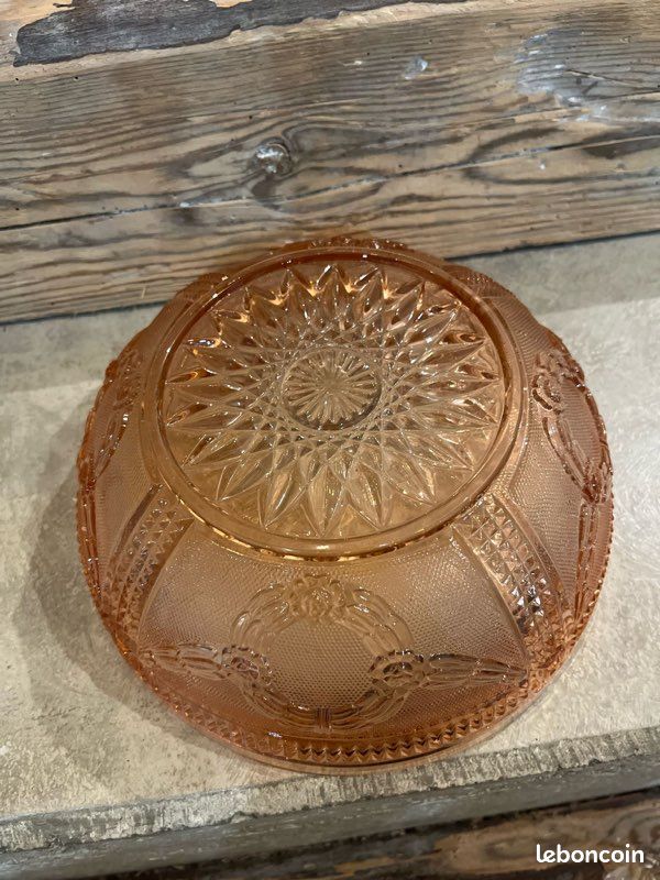 Moule à gâteaux, soufflé, ou saladier en verre - vintage Moule à gâteaux, soufflé, ou saladier en verre - vintage