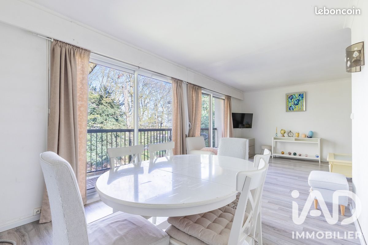 Appartement 3 pièces 83 m² · à Chilly-Mazarin · 83 m² · 219 000 €