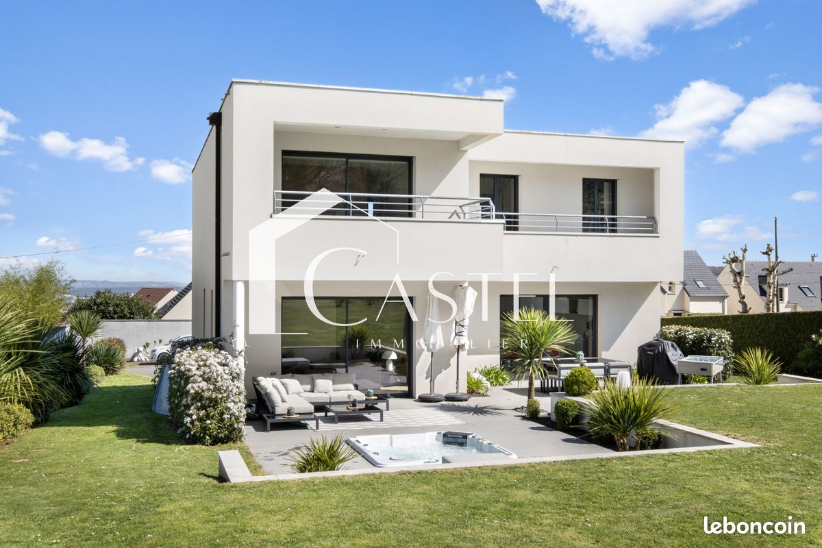 Maison 7 pièces 200 m² · à Orgeval · 200 m² · 1 399 000 €