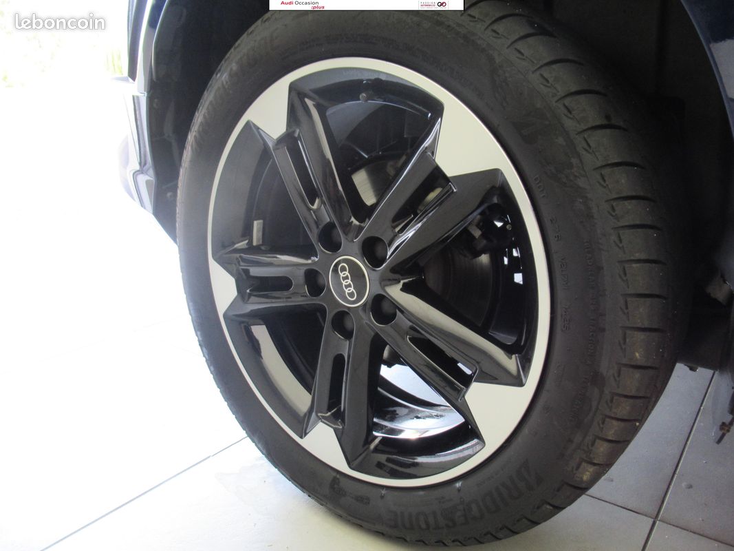 AUDI Q2 35 TFSI 150 S tronic 7 S line (image 8)