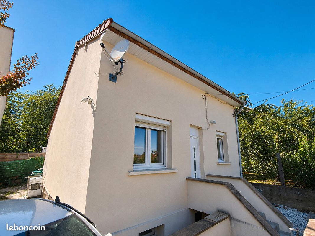 Maison 6 pièces 138 m² · à Fosses · 138 m² · 335 000 €
