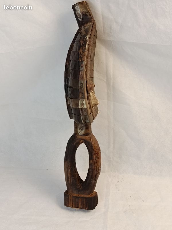 Reliquaire Kota ancien en bois et métal – 49 cm (image 5)