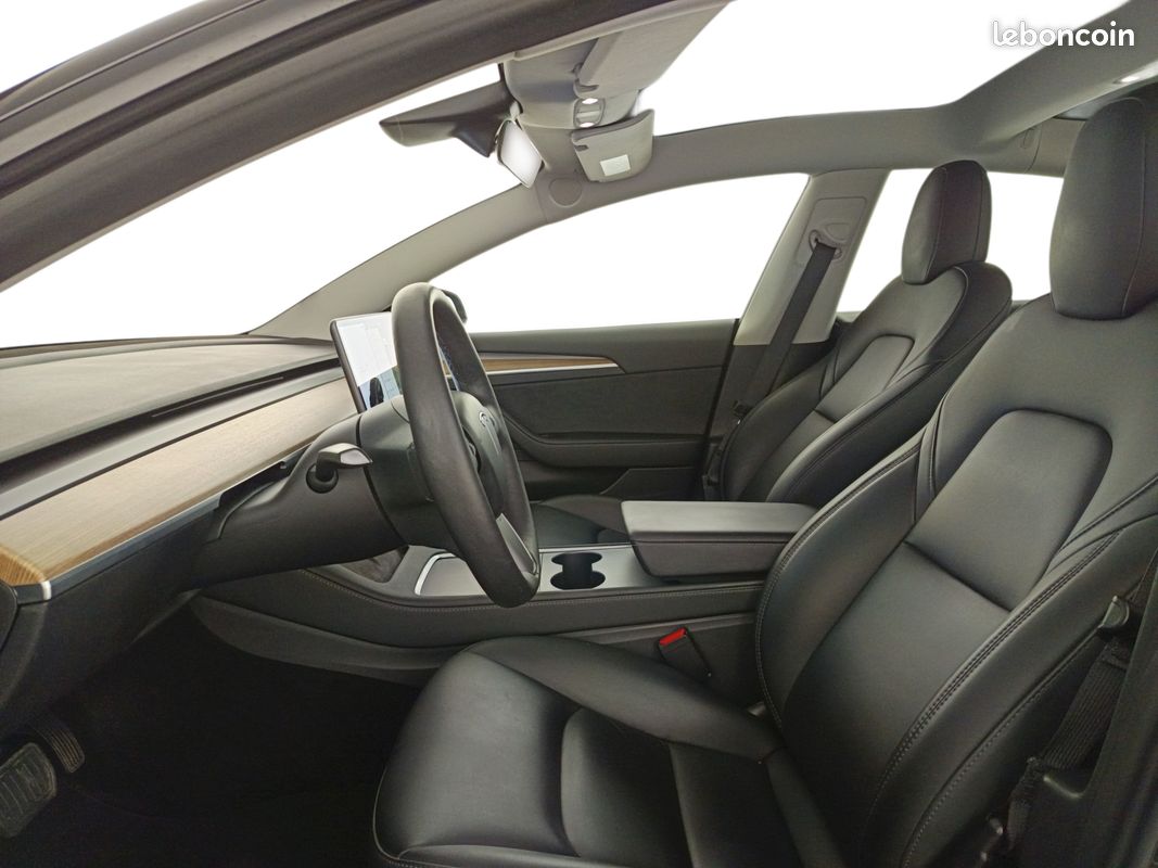Tesla Model 3 2021 RWD - Véhicule d'occasion certifié (image 4)