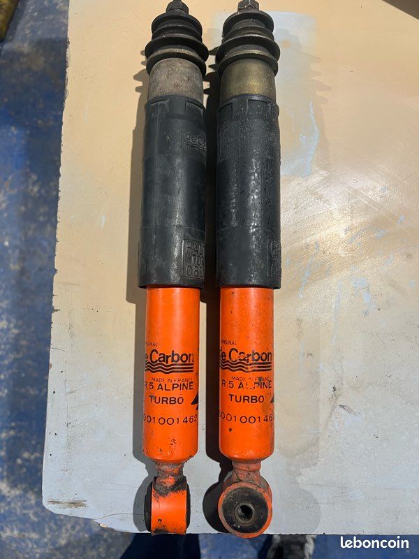 2 amortisseurs de Carbon Renault 5 alpine turbo (image 2)