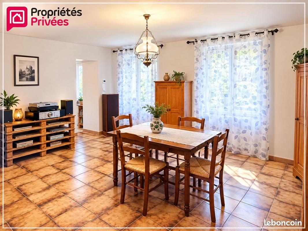 Immeuble 8 pièces 204 m² · à Arcey · 204 m² · 214 900 €