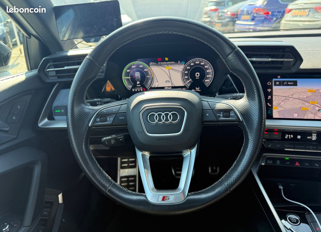 AUDI A3 SPORTBACK S-LINE COMPETITION 45 TFSI E 245 ch S TRONIC 6 / MATRIX LED ATTELAGE SIEGES CHAUFFANTS (image 9)