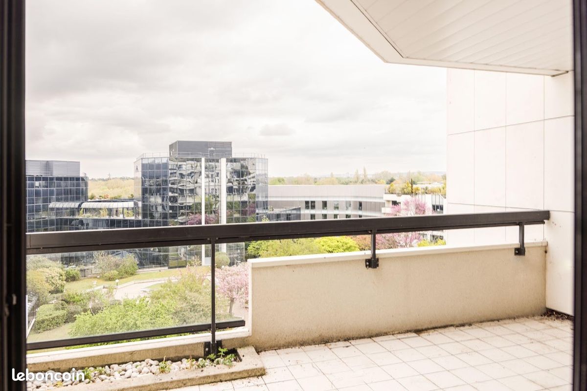 Appartement 3 pièces 93 m² · à Suresnes · 93 m² · 700 000 €