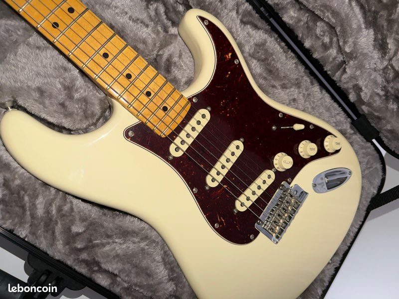 Fender Stratocaster American Pro 2 (image 4)