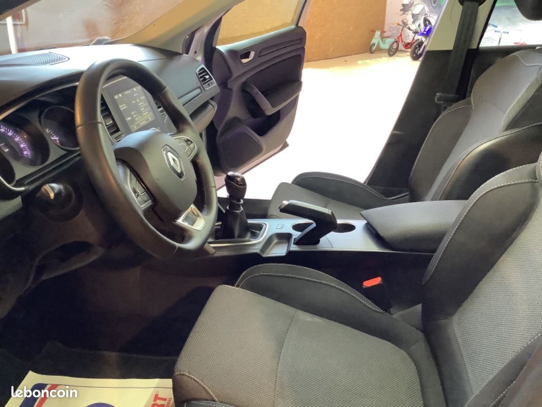 Renault megane iv societe blue dci 115 air 2p (image 15)