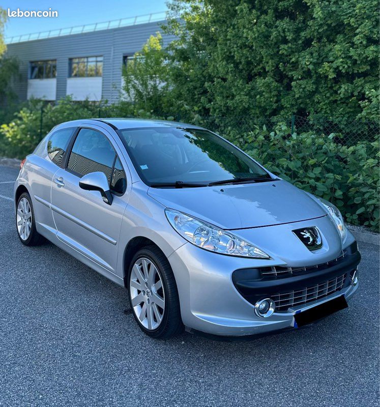 Peugeot 207 1.6 150cv Rien n’a prévoir Très propre (image 4)
