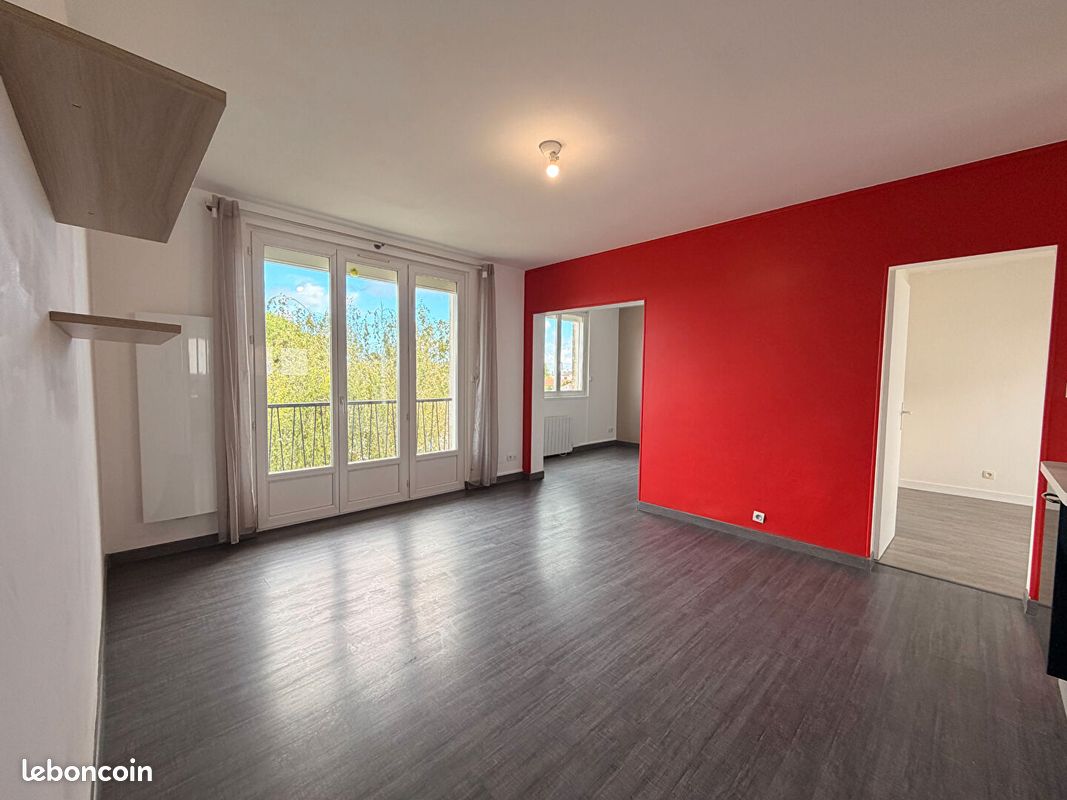 Appartement 3 pièces 66 m² · à Tonnay-Charente · 66 m² · 750 €