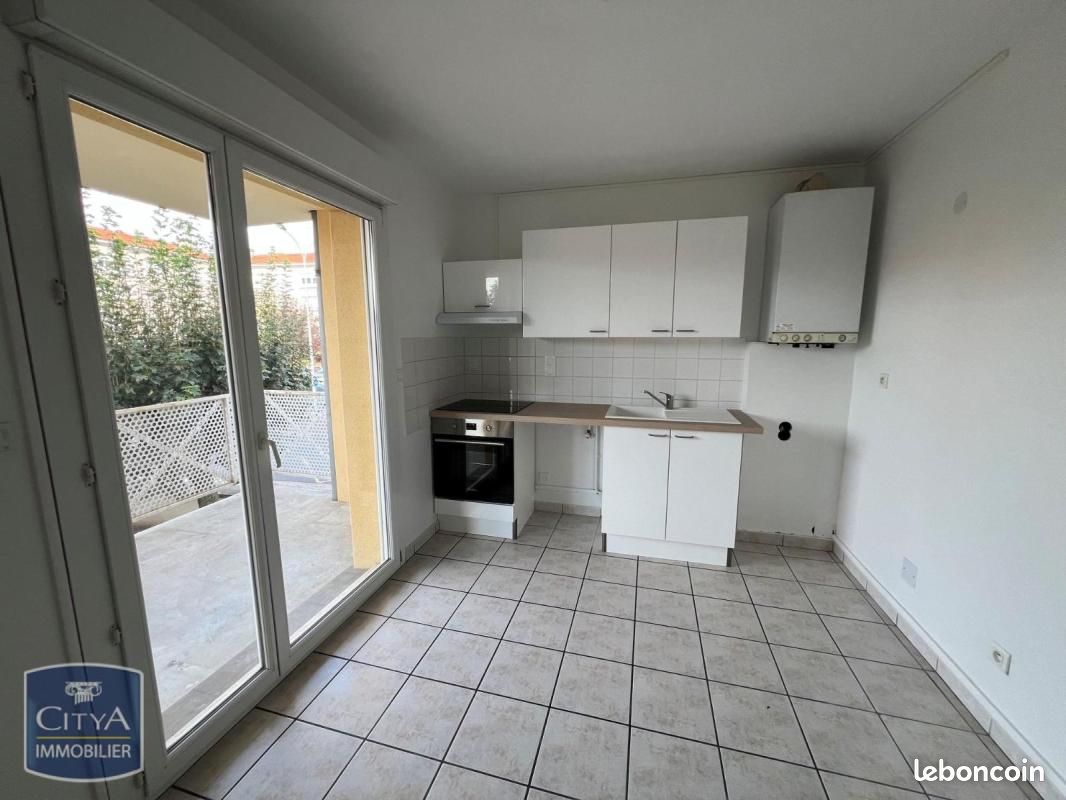 Appartement 3 pièces 69 m² · à Issoire · 69 m² · 830 €/mois