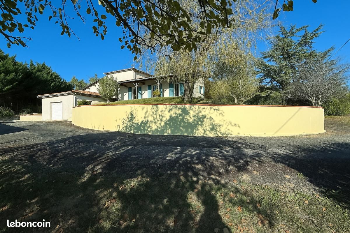Maison 7 pièces 173 m² · à Montvalen · 173 m² · 279 000 €