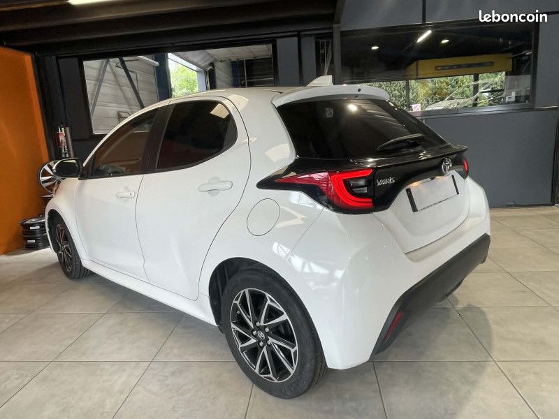 Toyota YARIS 70 VVT-I DESIGN 5P MY21 (image 7)