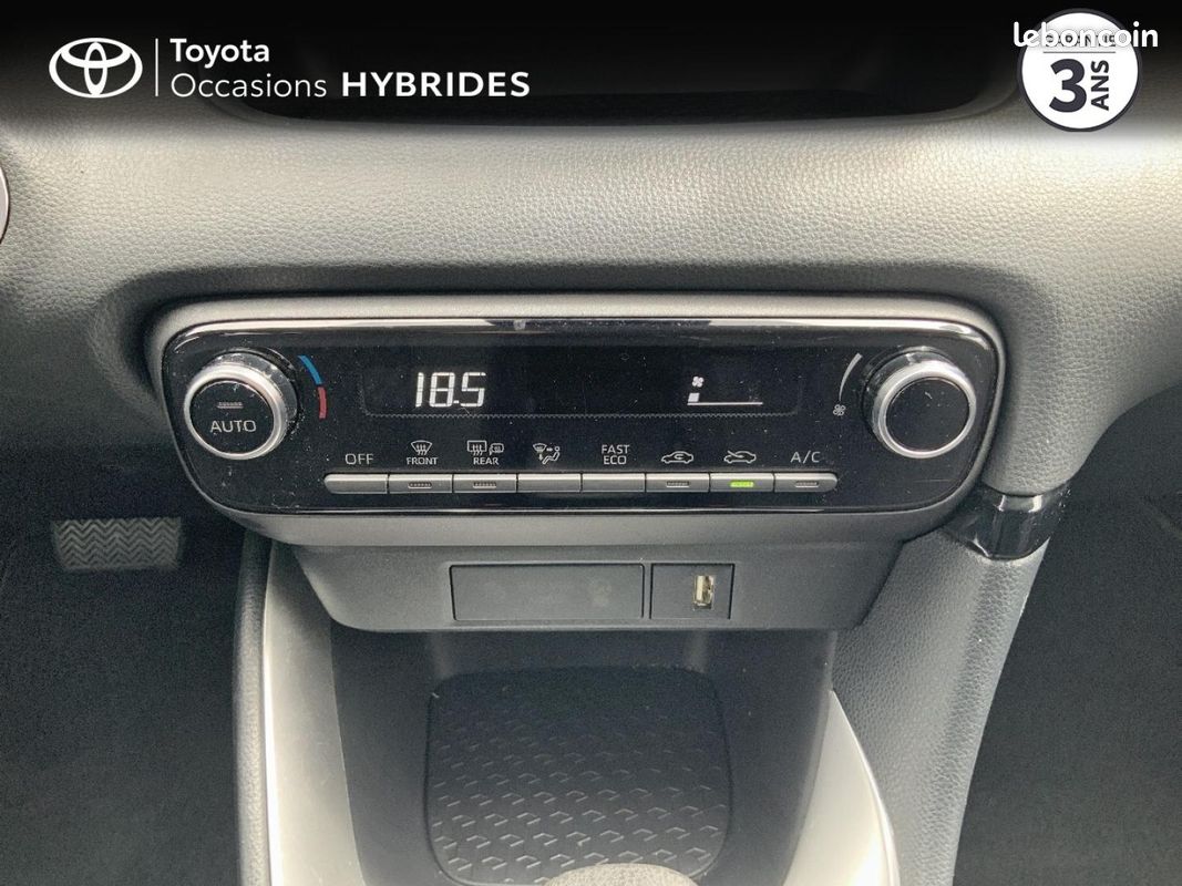 Toyota Yaris 116h Dynamic Business 5p MY22 (image 19)