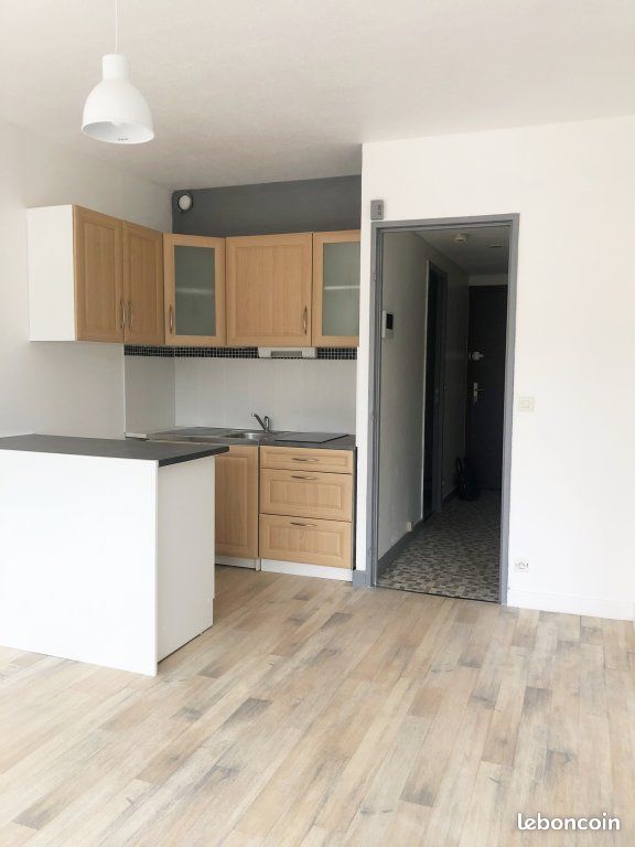 Appartement 1 pièce 32 m² · à Saint-Étienne · 32 m² · 490 €/mois