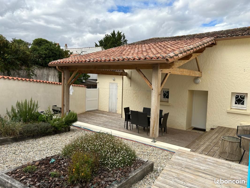Maison 4 pièces 185 m² - Saint-Pierre-de-Juillers 17400 (image principale 4)