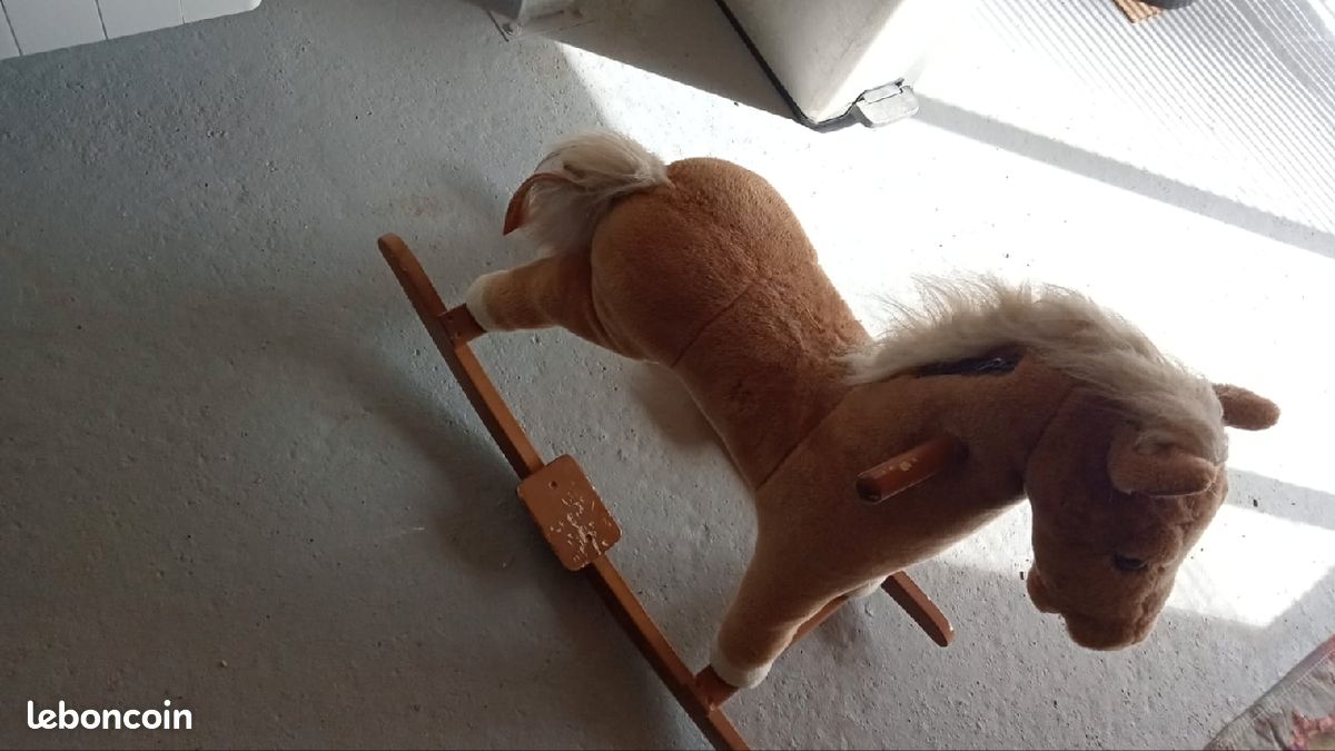 Cheval a bascule (image 2)