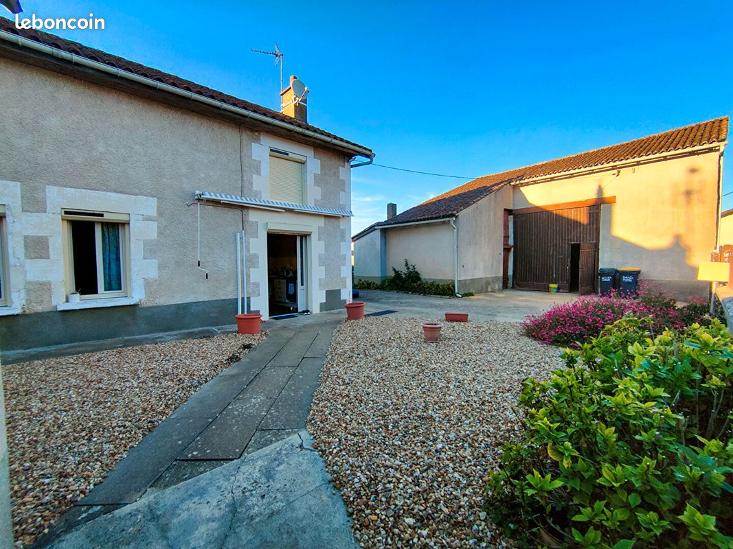 Maison 3 pièces 77 m² · à Champigny en Rochereau · 77 m² · 139 800 €