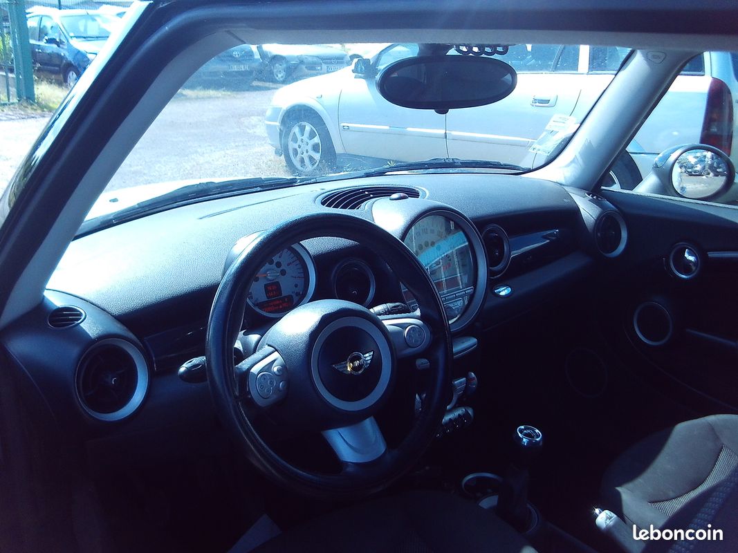 Mini Cooper D110 (image 5)