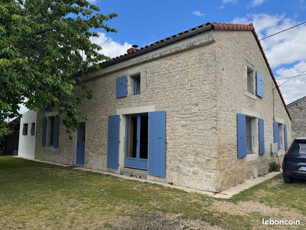 Maison 4 pièces 126 m² · à Saint-Étienne-de-Brillouet · 126 m² · 212 000 €