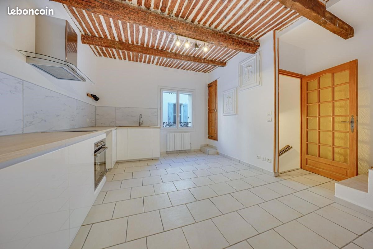 Maison 2 pièces 50 m² · à Saint-Chamas · 50 m² · 790 €