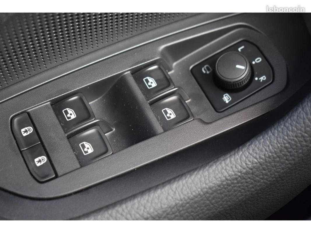 SKODA KODIAQ 2.0 TDI 150 ch SCR DSG7 7pl Selection (image 10)