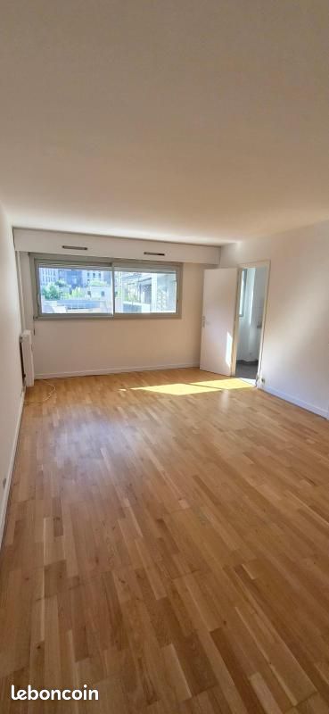 Appartement 1 pièce 32 m² · à Paris · 32 m² · 1 080 €/mois