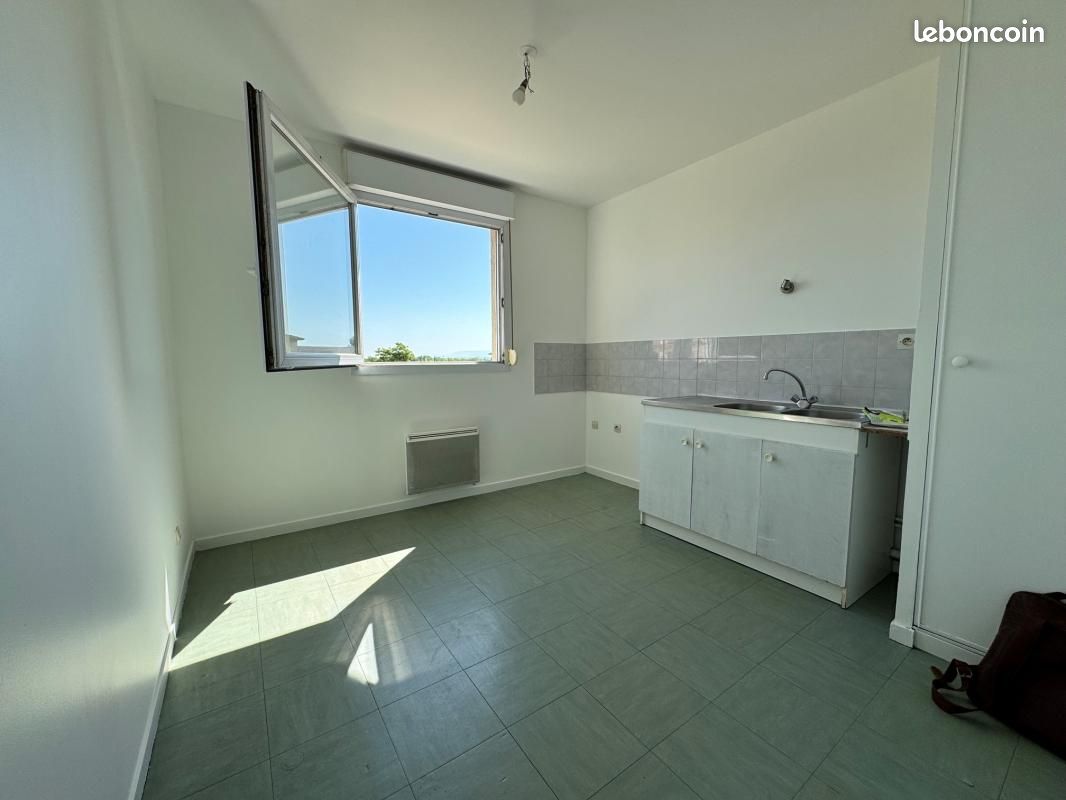 Appartement 4 pièces 80 m² · à Villefontaine · 80 m² · 136 720 €