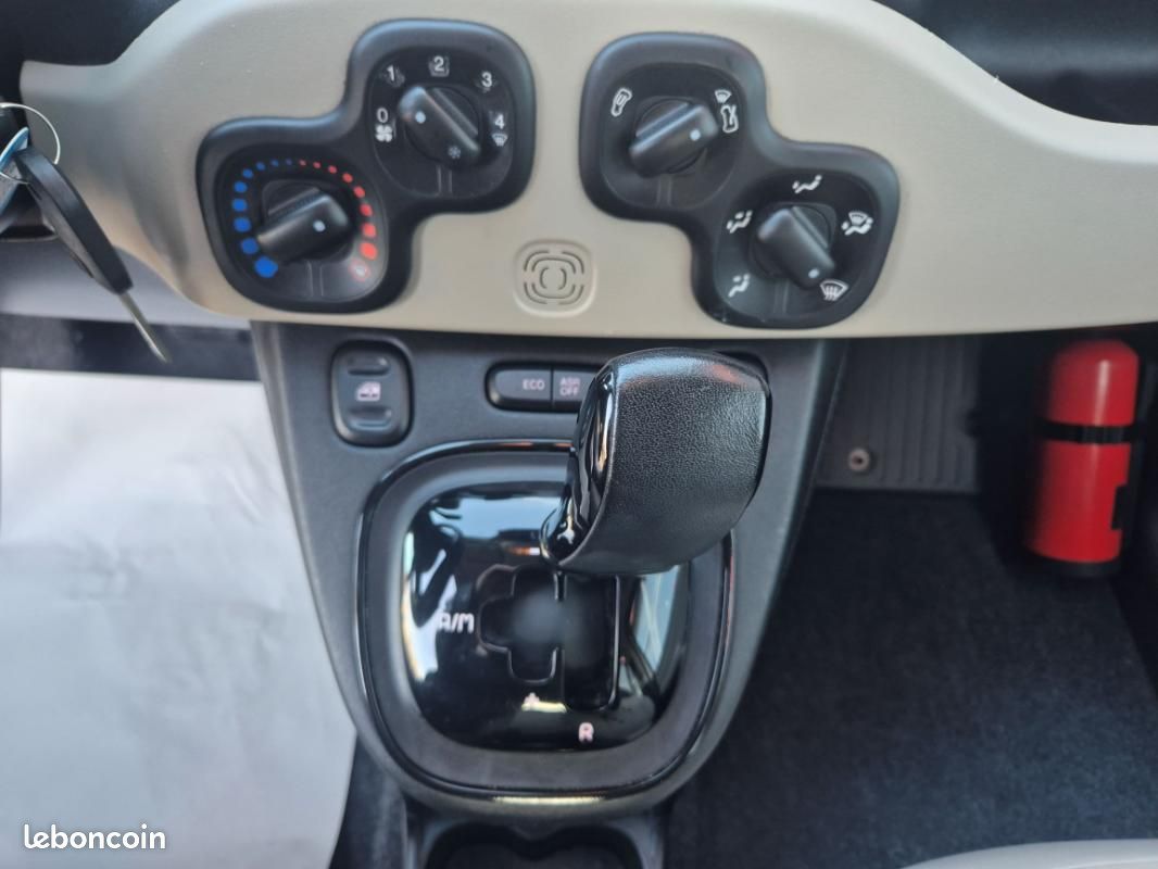 Fiat Panda 0.9 TwinAir Turbo 85 cv Boite Auto (image 2)