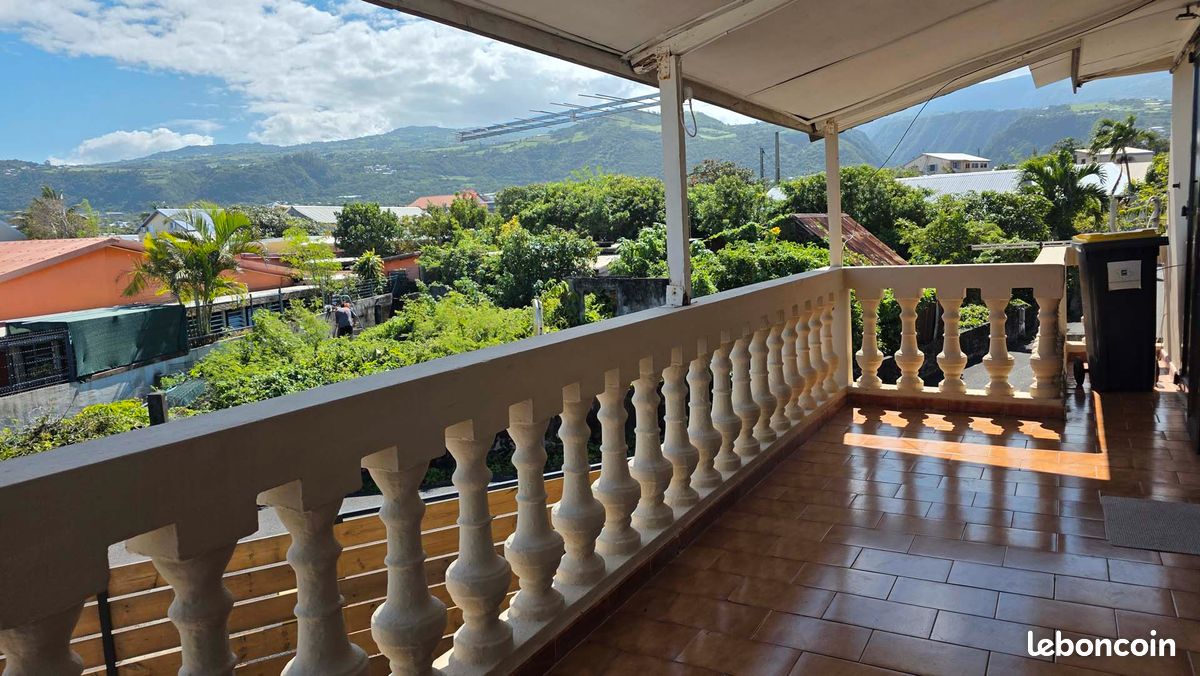 Immeuble 6 pièces 149 m² · à Saint-Joseph · 149 m² · 300 000 €