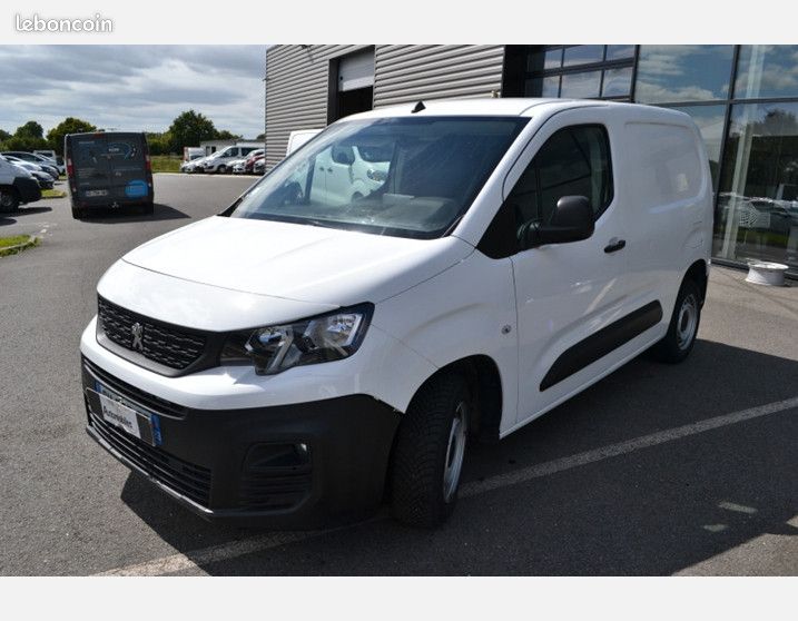 Peugeot PARTNER STANDARD 1000KG BLUEHDI 100CH S&S PREMIUM (image 2)