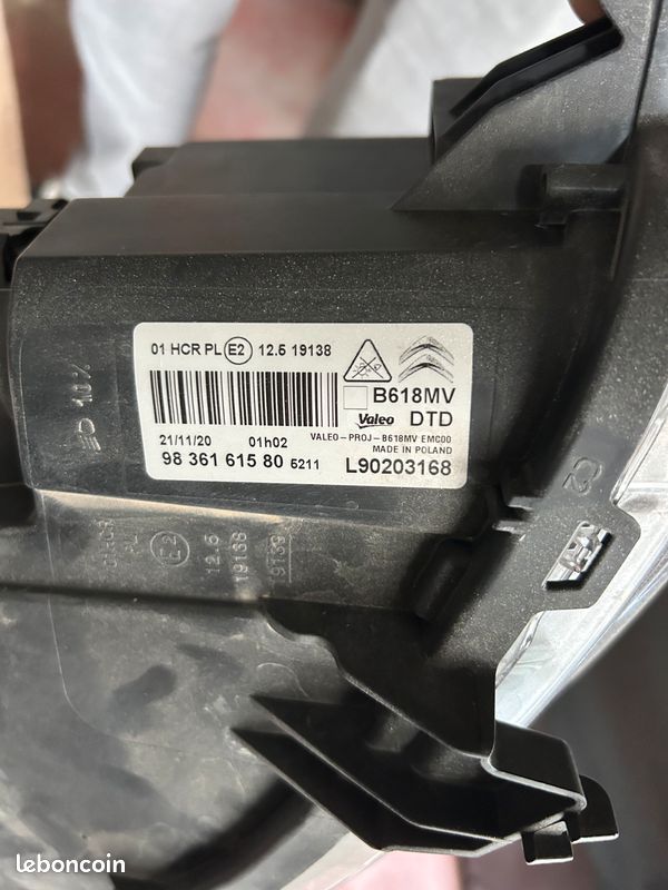 Projecteur principal Halogène VALEO 43749