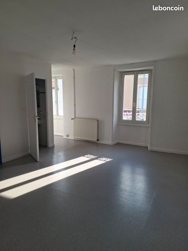 Appartement 1 pièce 25 m² · à La Roche-sur-Yon · 25 m² · 480 €