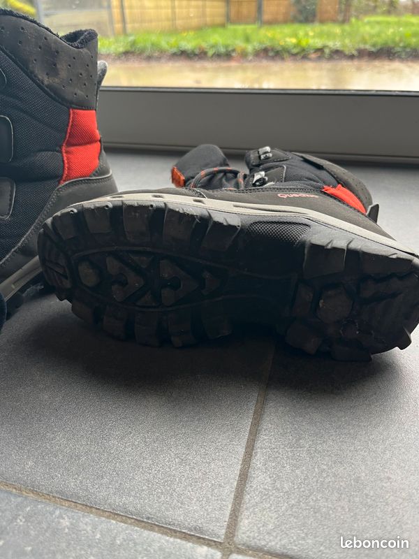 Chaussures randonnée enfant taille 33 (image 2)