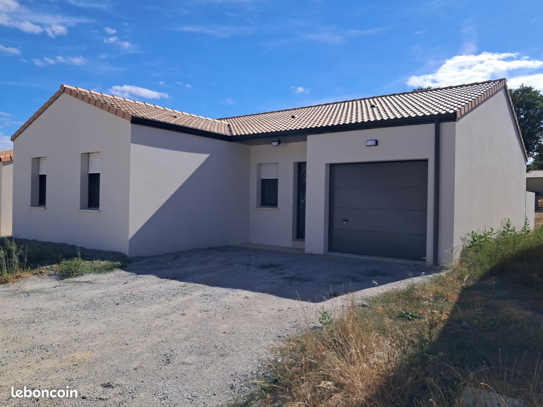 Maison 5 pièces 100 m² · à Mouilleron-le-Captif · 100 m² · 1 200 €