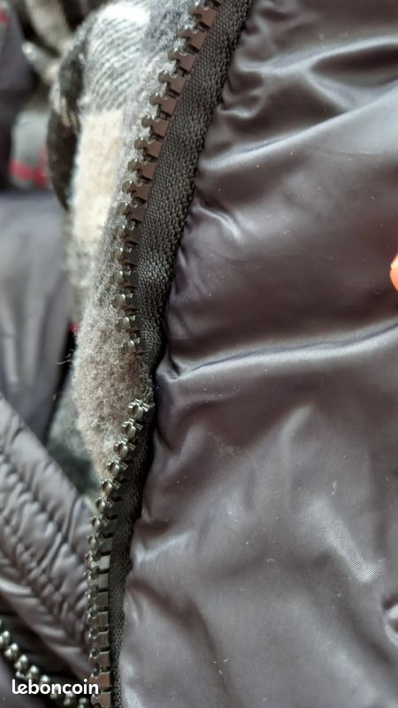 Doudoune Burberry noire taille M (image 7)