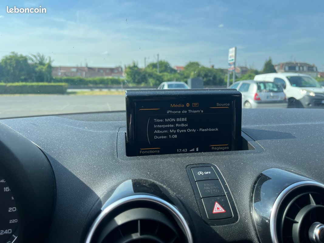 AUDI A1 SPORTBACK 1.4 TDI 90 S-LINE S-TRONIC *TRES BON ETAT - SIEGES CHAUFFANTS - BLUETOOTh (image 21)