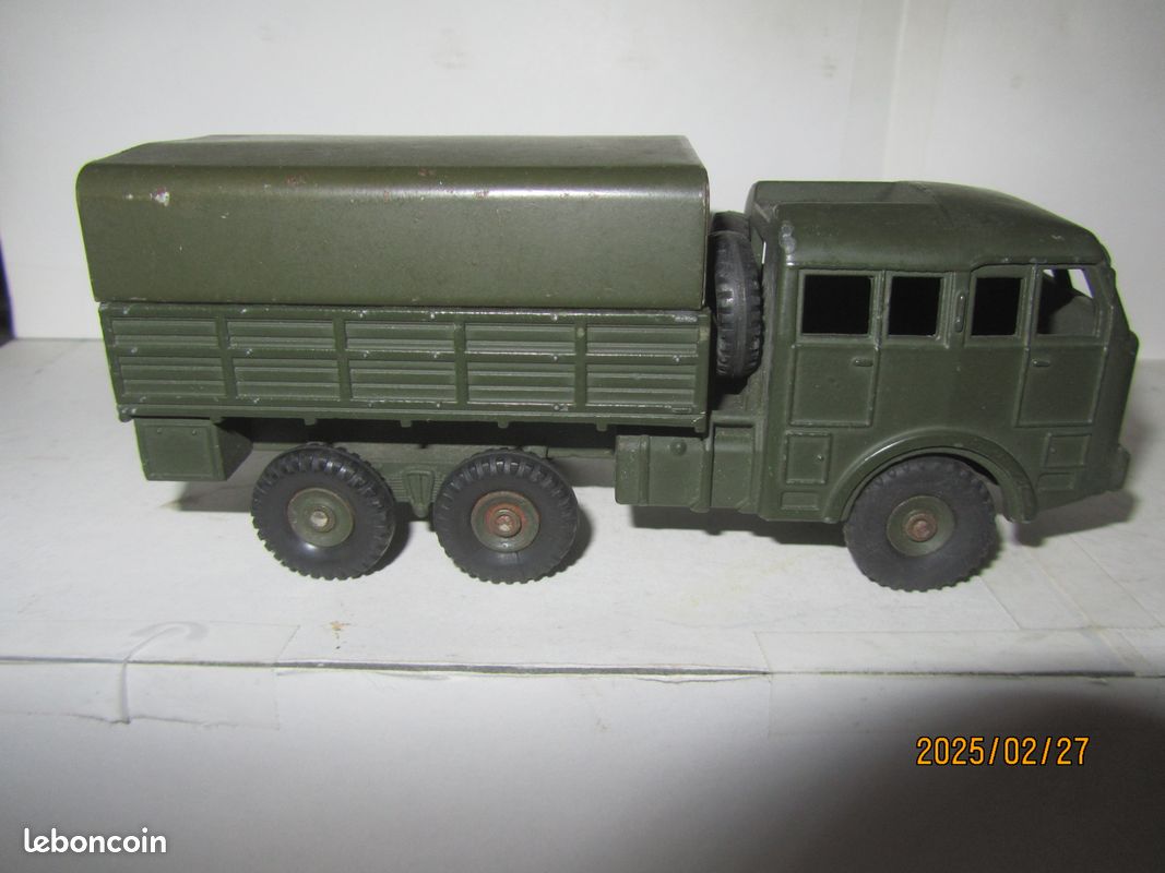 Dinky Toys – Tous Terrain Berliet Militaire – Meccano France – Occasion