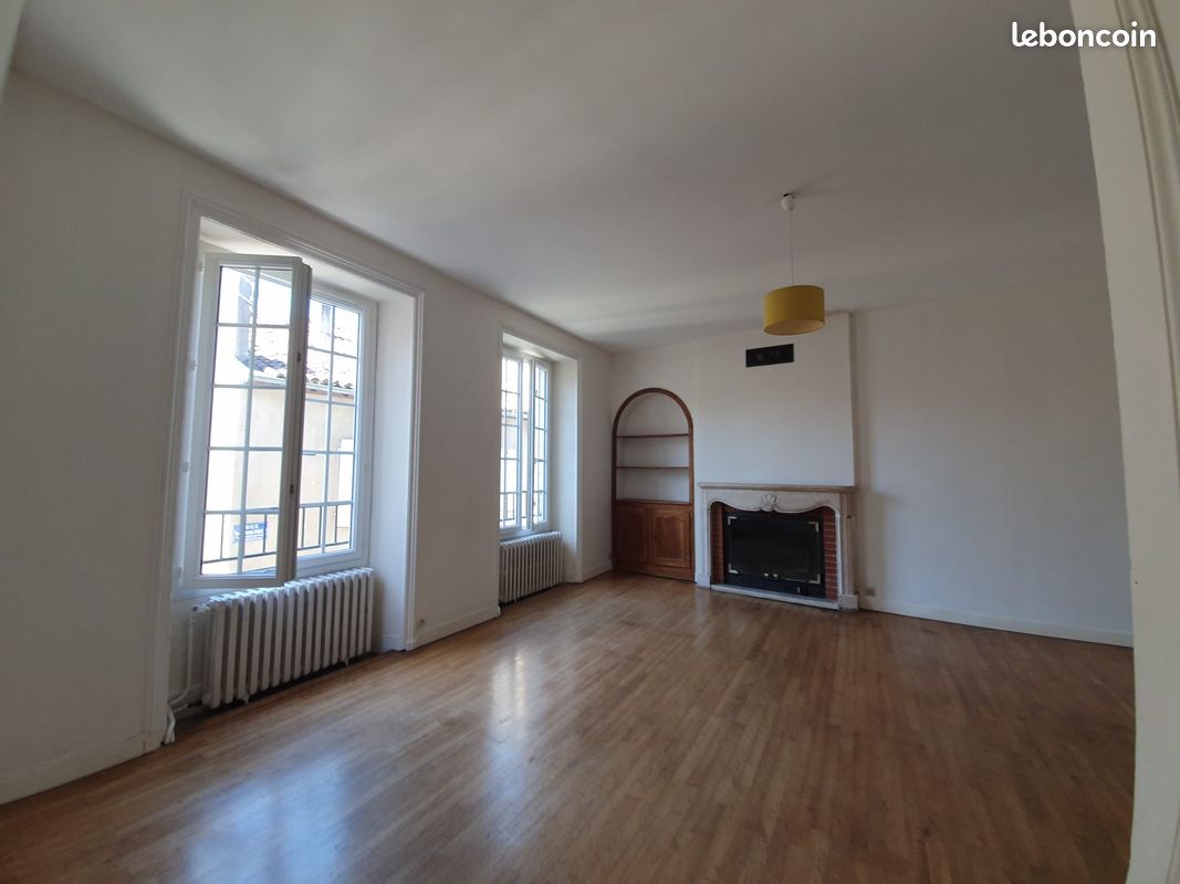 Appartement 4 pièces 104 m² · à Chauvigny · 104 m² · 655 €