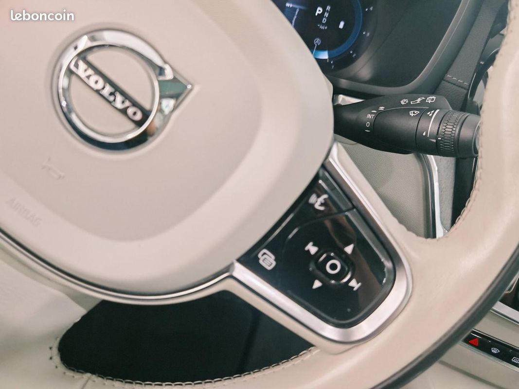 Volvo V60 B4 197ch Ultimate Style Dark Geartronic 8 (image 20)