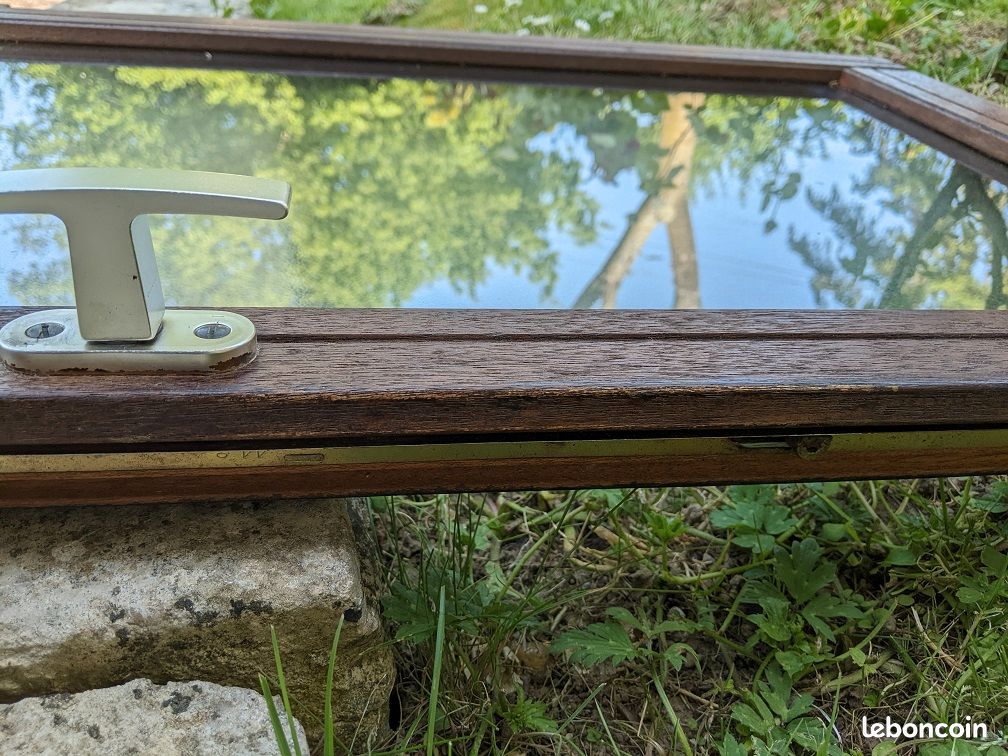 Fenêtre en bois (image 3)