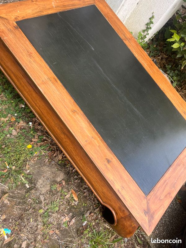 Table en chêne (image 1)