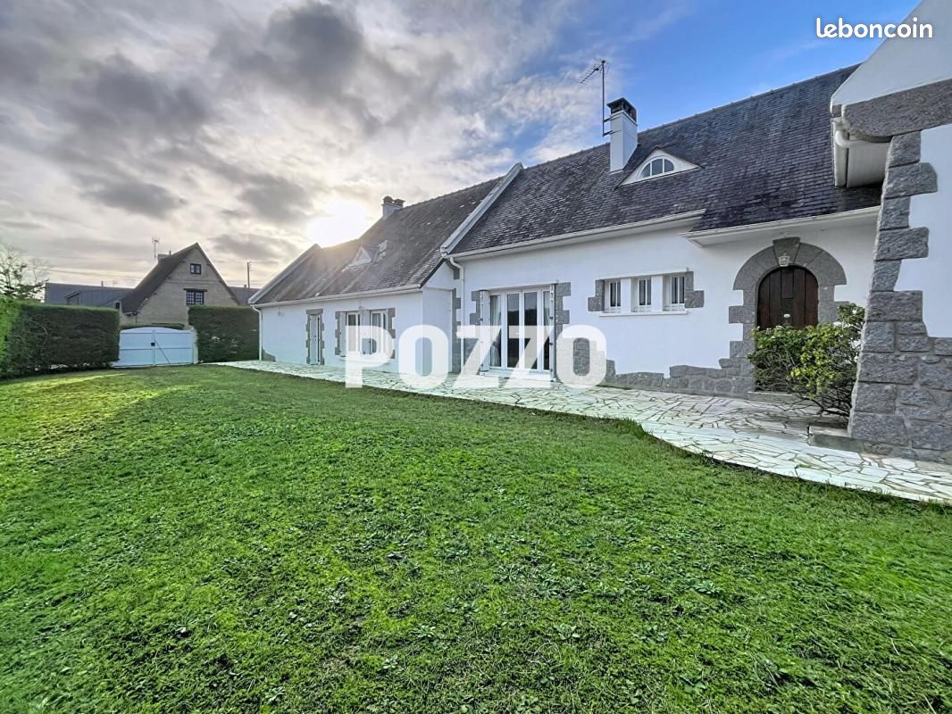 Maison 7 pièces 244 m² · à Jullouville · 244 m² · 490 000 €