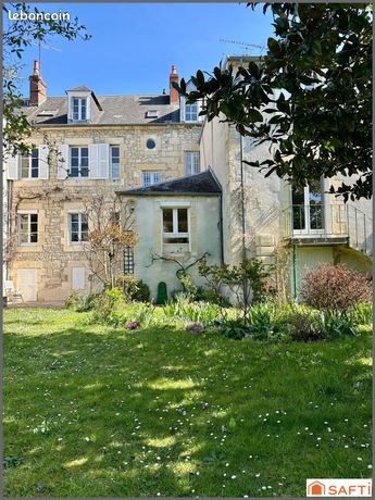 Propriété 10 pièces 247 m²