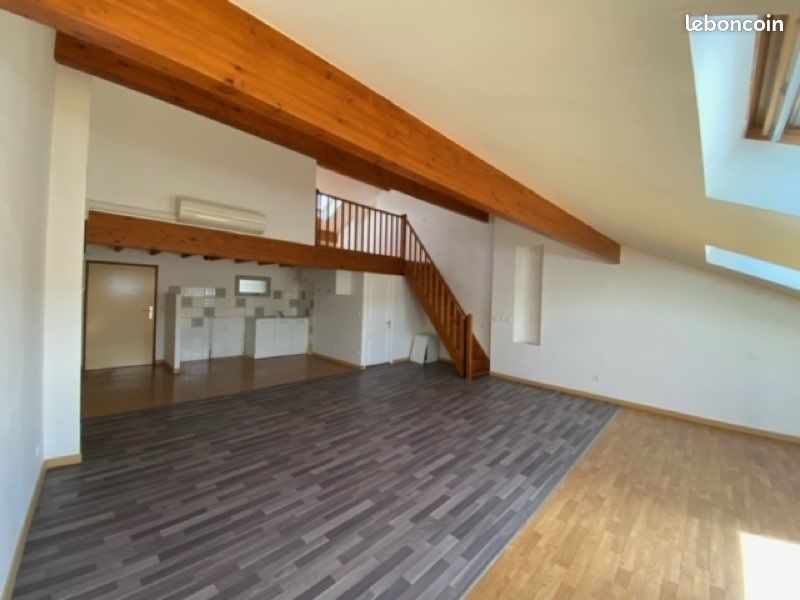 Appartement 3 pièces 58 m² · à Saint-Marcellin · 58 m² · 570 €